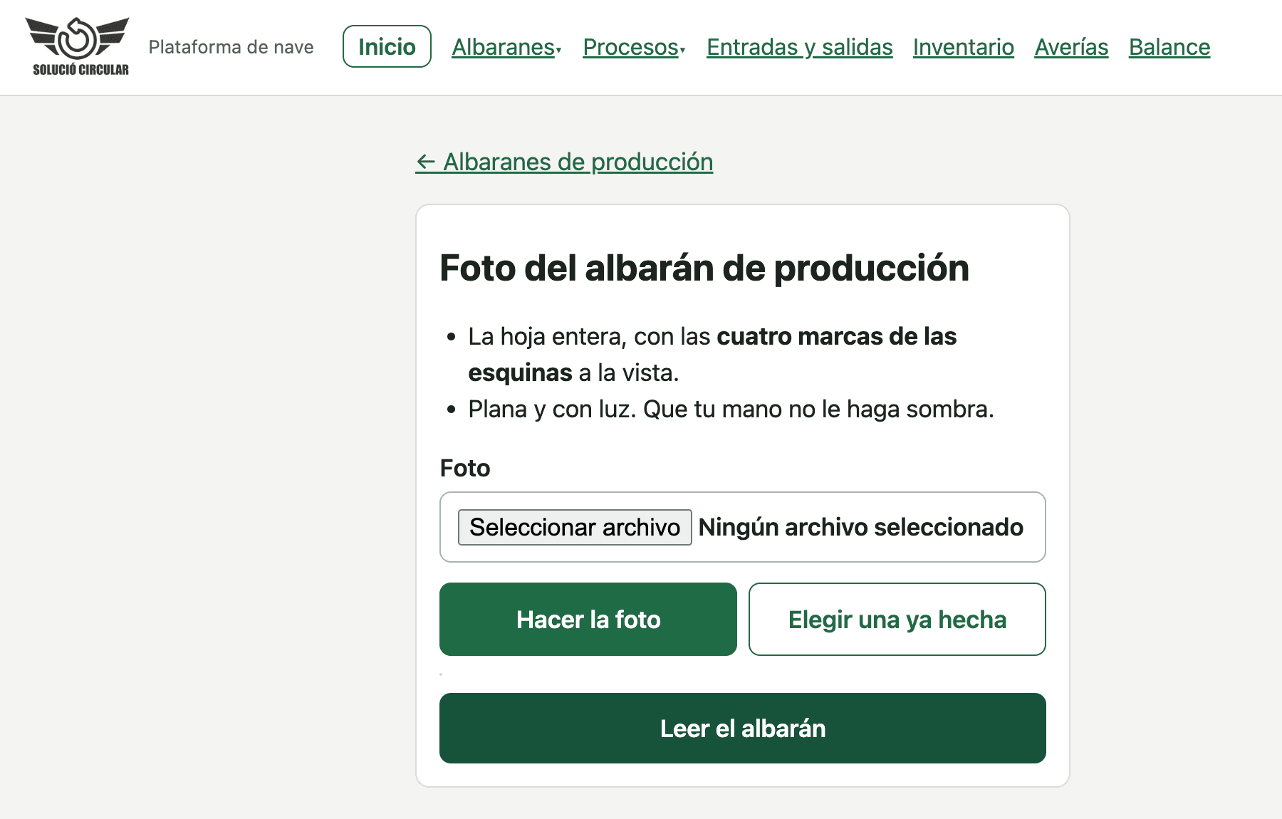 Pantalla para hacer la foto del albarán de producción, con los botones «Hacer la foto», «Elegir una ya hecha» y «Leer el albarán».